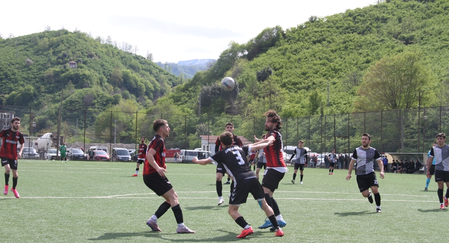 YAĞLIDERESPOR