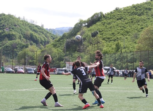 YAĞLIDERESPOR