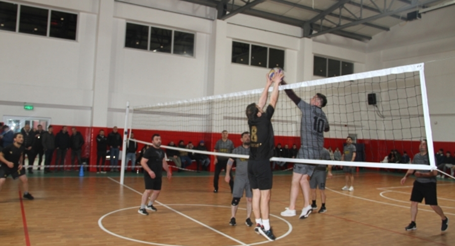 MUSTAFA BÜLENT KILIÇ HALK VOLEYBOL TURNUVASI YARIN AKŞAM BAŞLIYOR