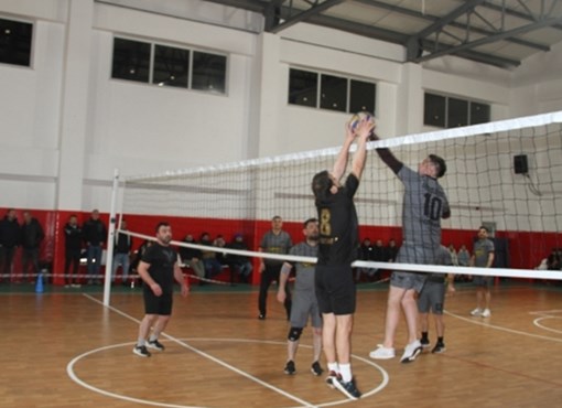 MUSTAFA BÜLENT KILIÇ HALK VOLEYBOL TURNUVASI YARIN AKŞAM BAŞLIYOR