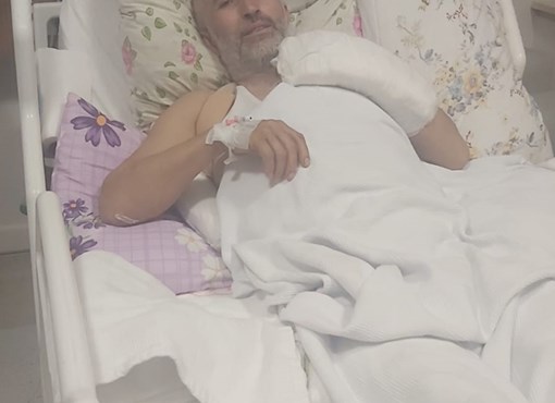 DOMUZUN SALDIRISINA UĞRADI CANINI ZOR KURTARDI