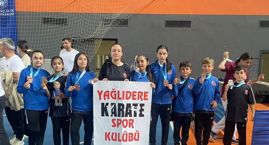 YAĞLIDERE KARATE SPOR KULÜBÜNDEN 3 BİRİNCİLİK 5 ÜÇÜNCÜLÜK BAŞARISI GELDİ