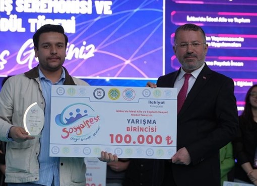 YAĞLIDERELİ GENÇTEN TÜRKİYE BİRNCİLİĞİ