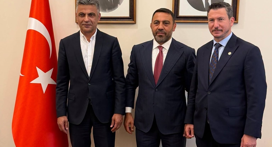 İLÇEYE KAZANDIRILAN SPOR YATIRIMLARI İÇİN BAKAN YARDIMCISI YERLİKAYAYA  TEŞEKKÜR ETTİ