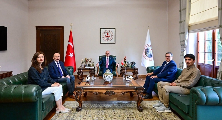 MUŞ VALİ YARDIMCISI HEMŞEHRİMİZ ONUR BEKTAŞ HEMŞEHRİMİZ VALİ UĞUR TURANI ZİYARET ETTİ