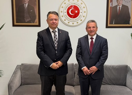 BAŞKAN ÖZDEMİRDEN NEW YORK BAŞKONSOLOSUNA ZİYARET